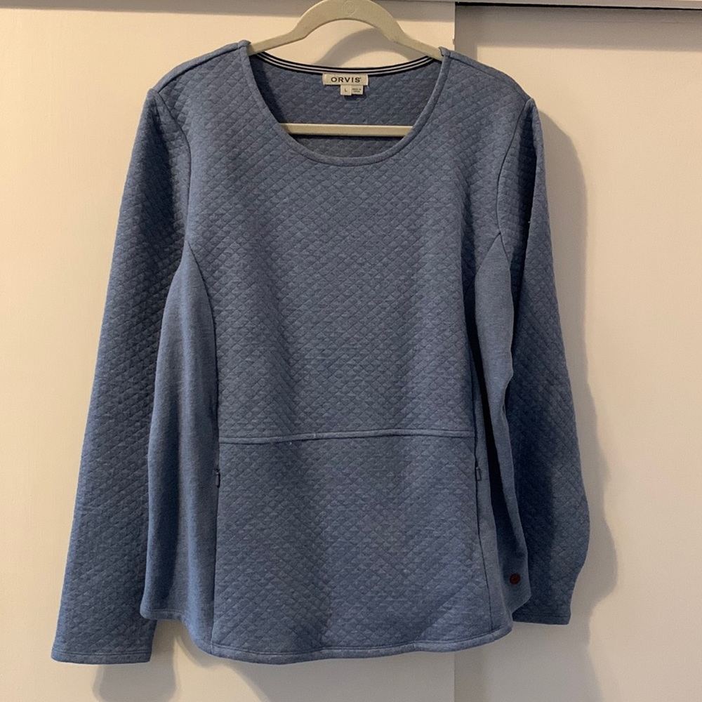 Orvis quilted sweater. Size large. Light blue